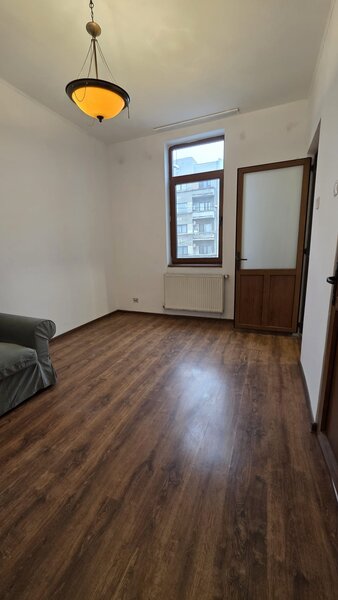 Cotroceni | Etaj 1 Vila Interbelica | Ideal Locuinta sau Birou |5min Metrou